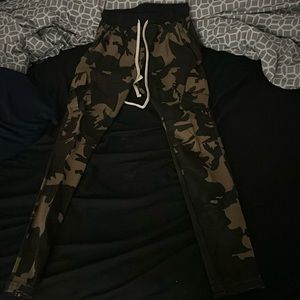 mnml slim fit cargos